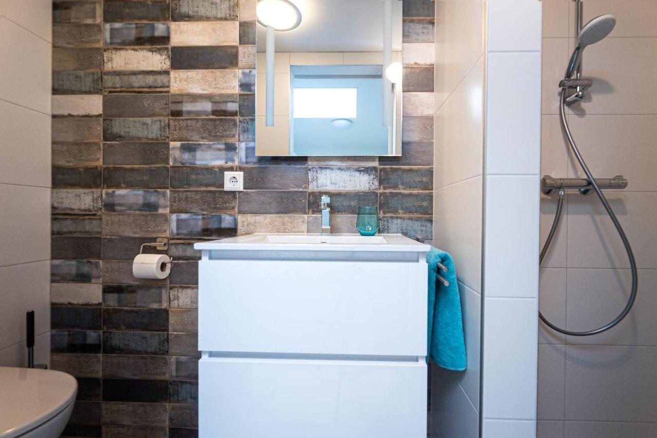 Vakantiewoning B & Bernard 돔브르흐 외부 사진